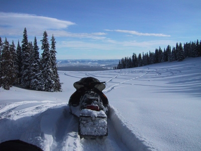 snowmobile yellowstone park west national snow snowcoach trails